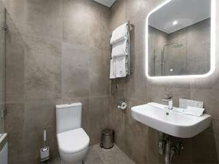 Гостиница Ка Роял Домодедово Семейный номер с 3 кроватями-8