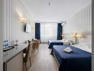 Гостиница Ка Роял Домодедово Семейный полулюкс с 2 двуспальными кроватями-1